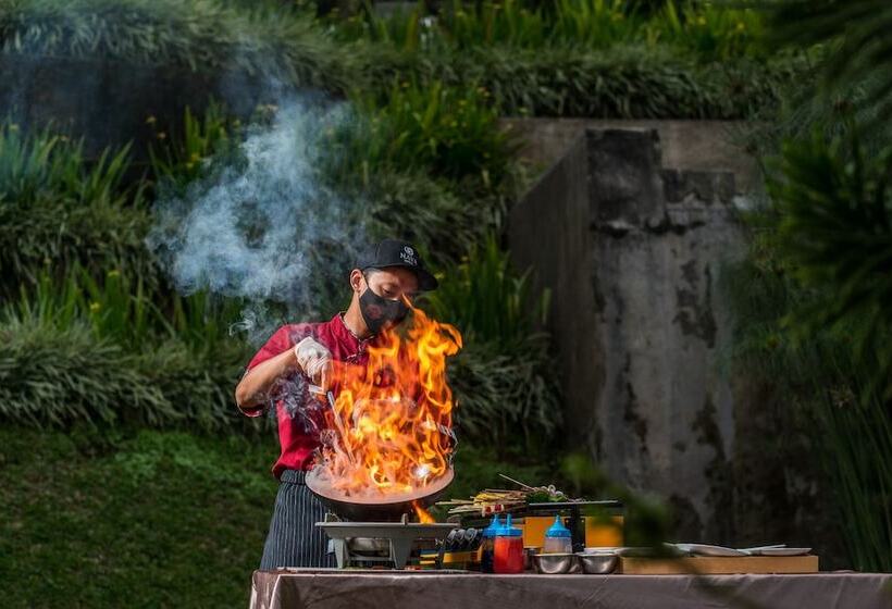 Nava Hotel Tawangmangu