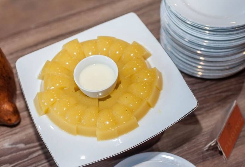 Nava Hotel Tawangmangu