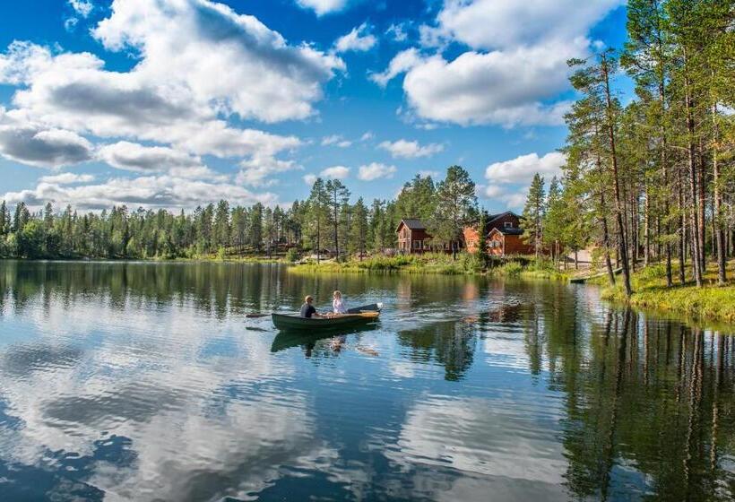 בית מלון כפרי Pinetree Lodge