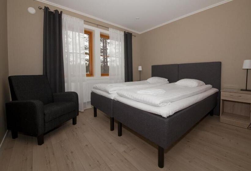 בית מלון כפרי Pinetree Lodge