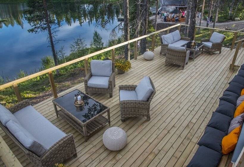 בית מלון כפרי Pinetree Lodge