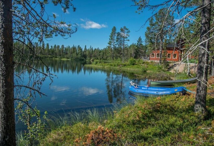 בית מלון כפרי Pinetree Lodge