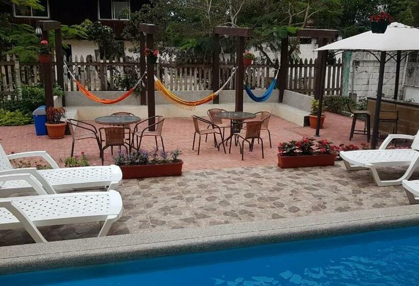 هتل Playa Aventura