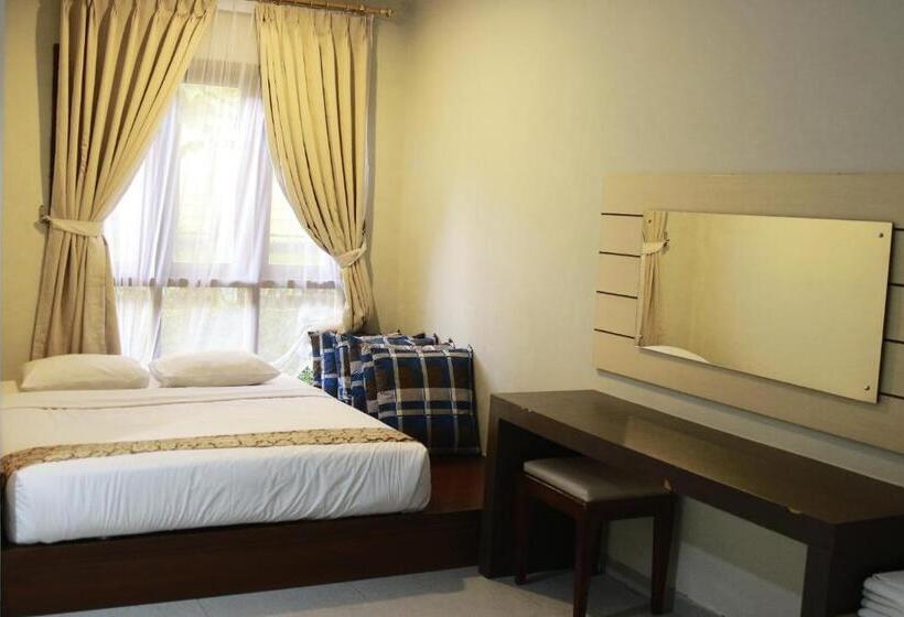 Отель Pondok Asri Tawangmangu