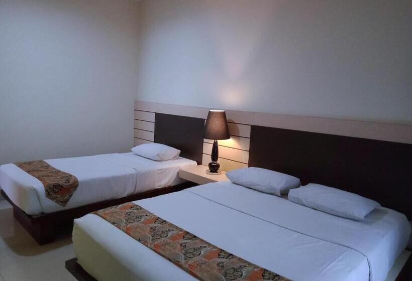 Отель Pondok Asri Tawangmangu