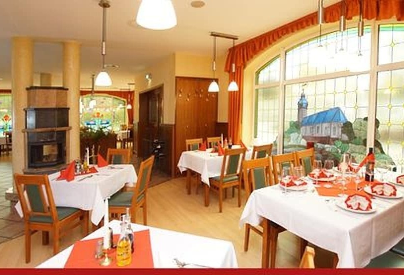 호텔 & Restaurant Zur Linde