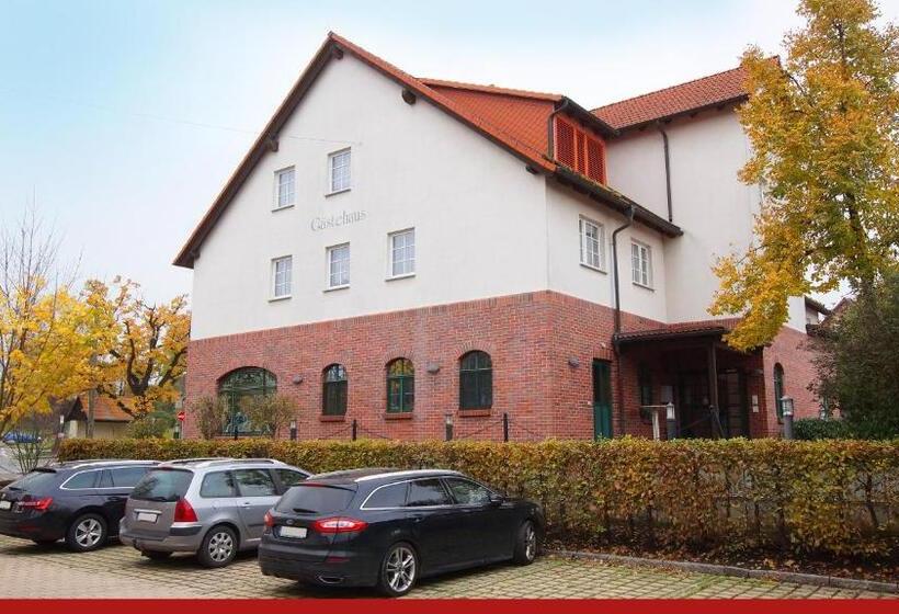 호텔 & Restaurant Zur Linde