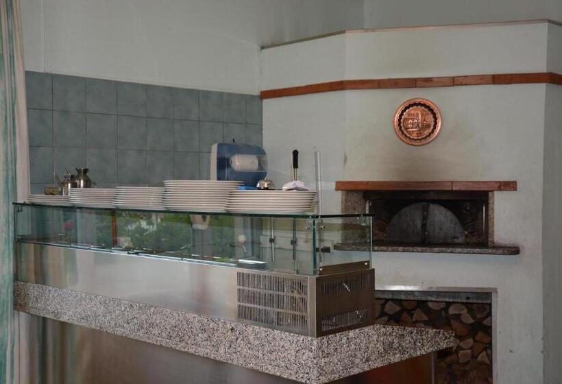 בית מלון כפרי Ristorante Bironico