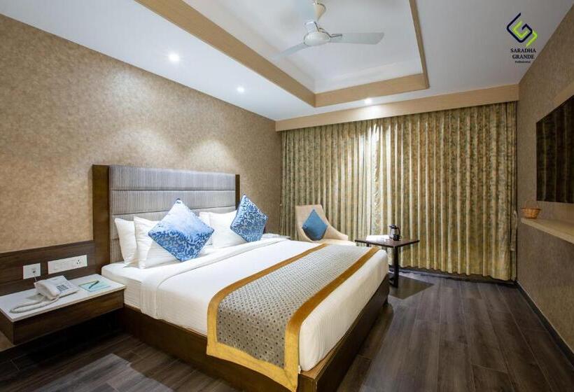 Отель Saradha Grande
