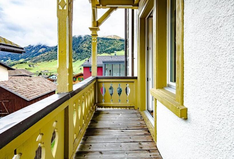 בית מלון כפרי Vallatscha