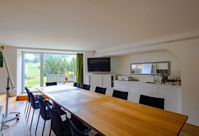 בית מלון כפרי Vallatscha