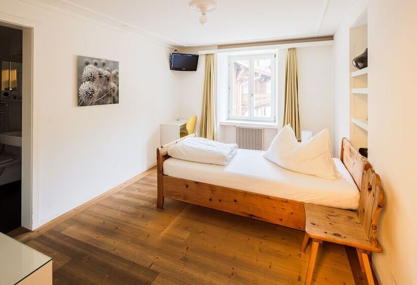 בית מלון כפרי Vallatscha