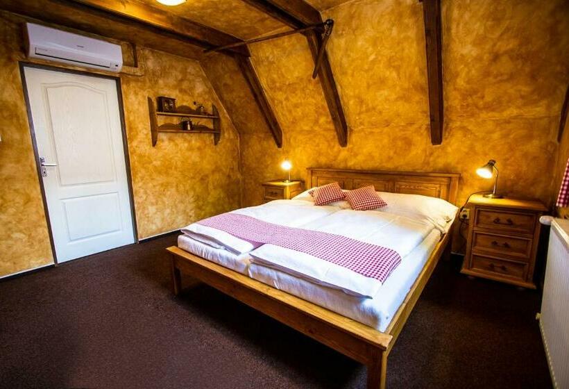 بنسيون Areal Salas