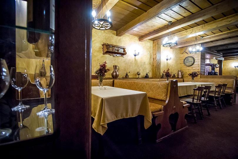 بنسيون Areal Salas