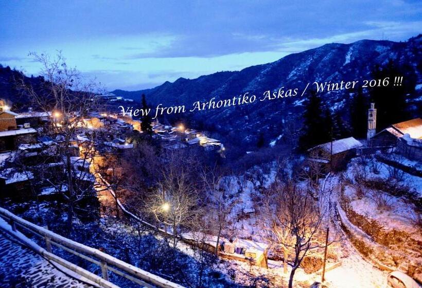 펜션 Arhontiko Askas Mansion