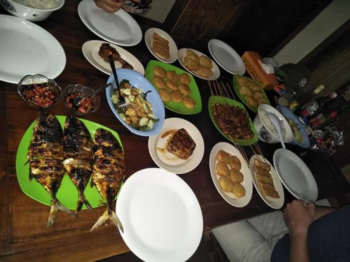 Panzió Arrys Watukarung Surfcamp