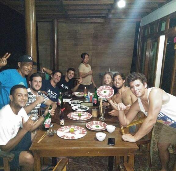 Panzió Arrys Watukarung Surfcamp