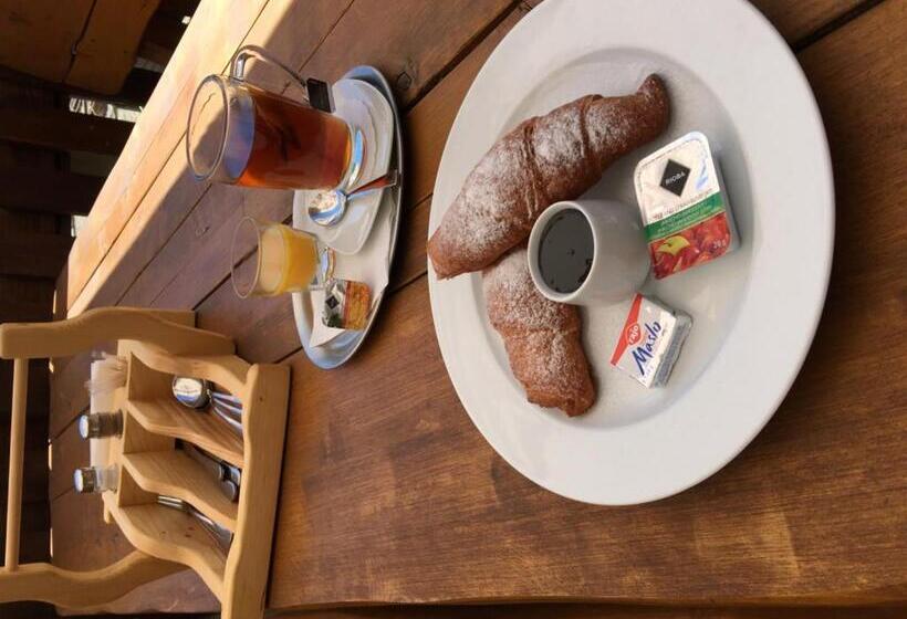 Pensjonat Chata Pod Ostrým Vrchom