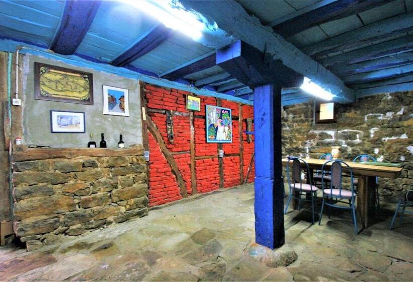 بنسيون Chuchi Guest House 1