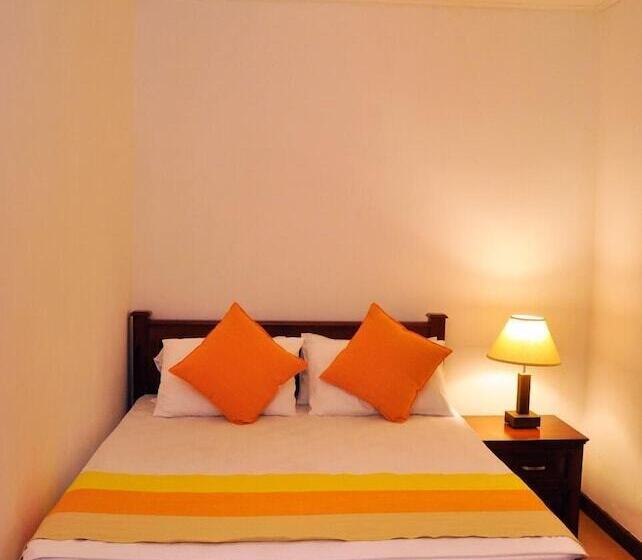 ペンション Clovefield Villa