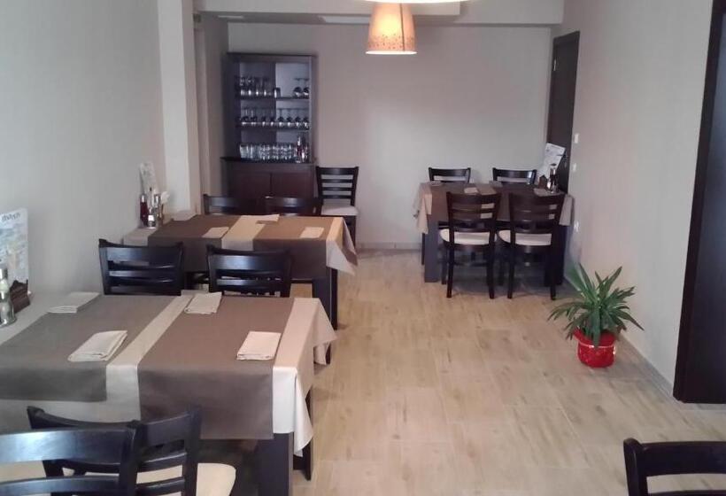 膳宿费 Einstein House & Spa