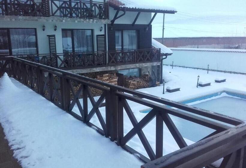 膳宿费 Einstein House & Spa