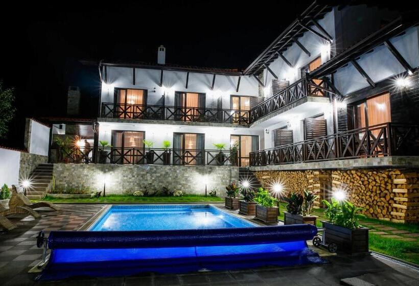 膳宿费 Einstein House & Spa