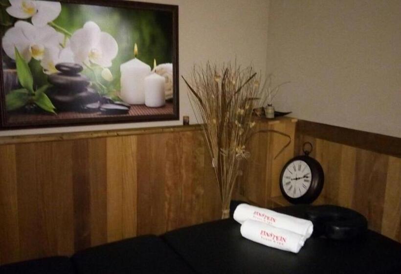 膳宿费 Einstein House & Spa