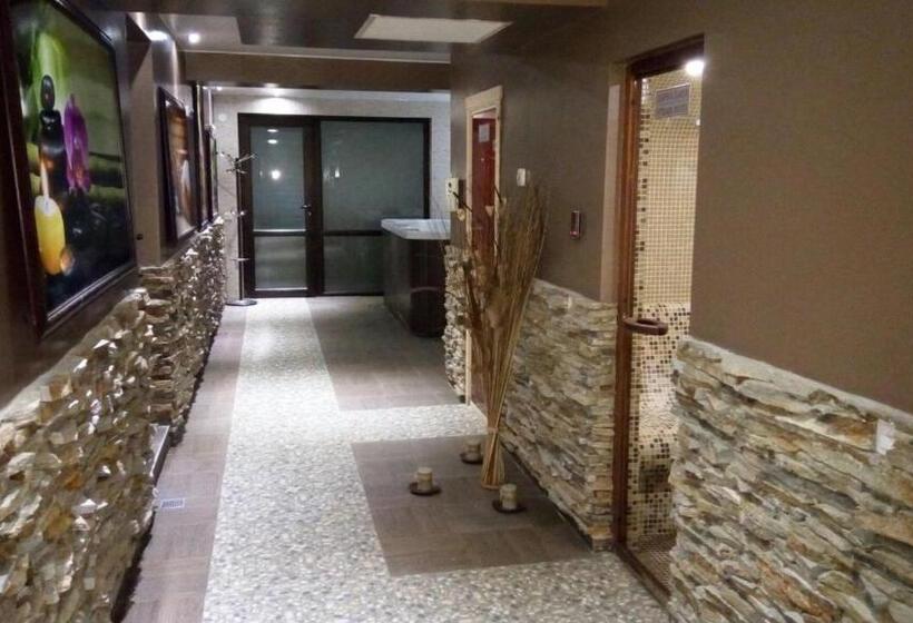 膳宿费 Einstein House & Spa