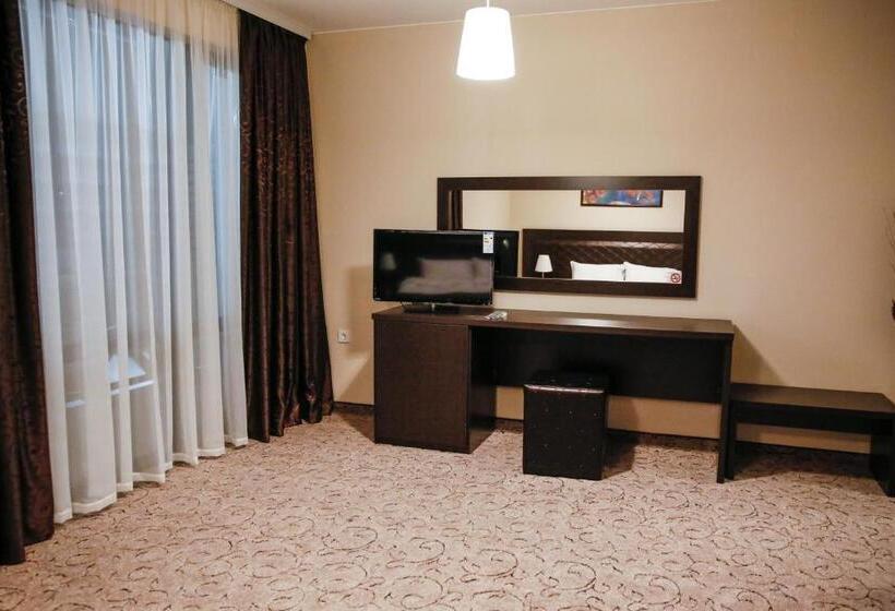 膳宿费 Einstein House & Spa