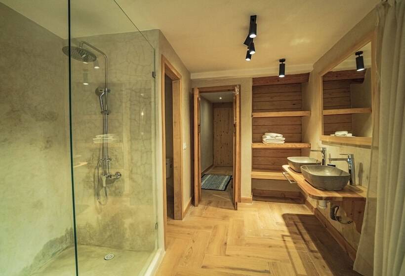 پانسیون Ermitage D Akchour