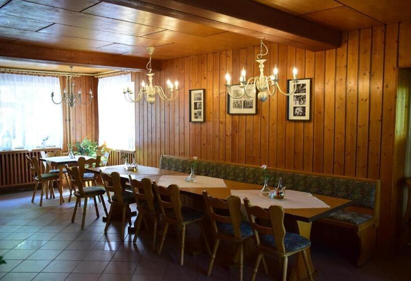 ペンション Gasthof Uttewalde