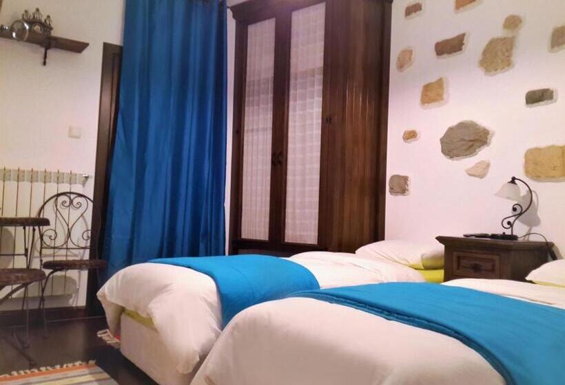 פנסיון Golden Horn Guest House