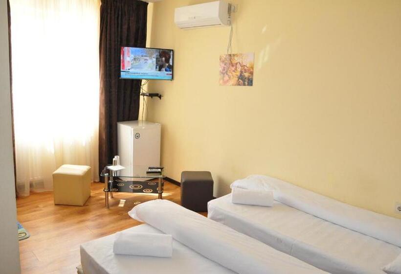 פנסיון Guest Rooms Simona