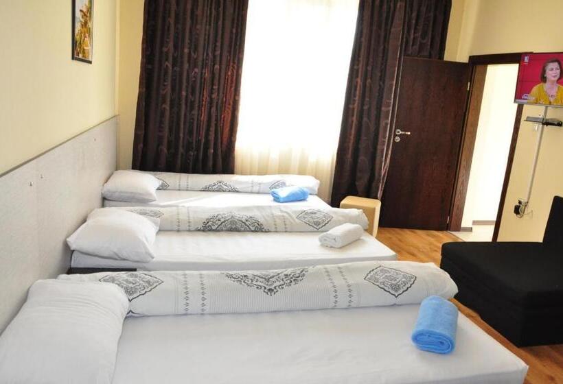 פנסיון Guest Rooms Simona