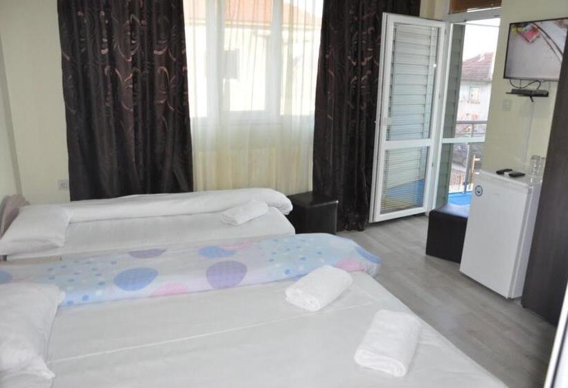 펜션 Guest Rooms Simona
