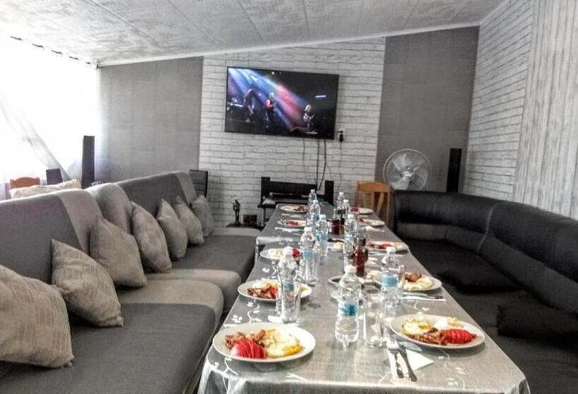 פנסיון Guest Rooms Simona