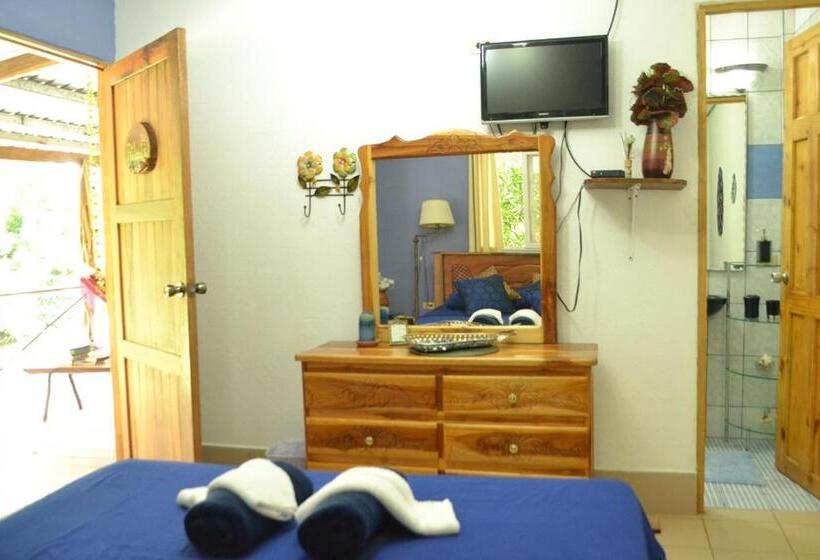 Пансион Hostel Wunderbar