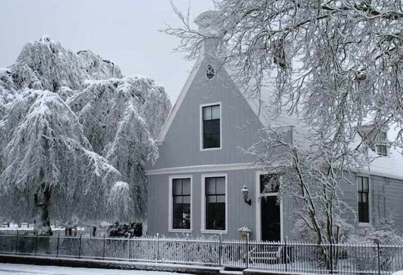 膳宿费 Inn On The Lake