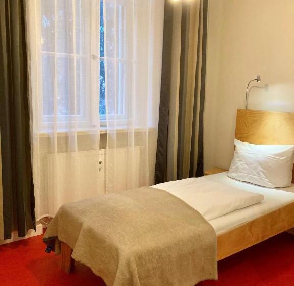 膳宿费 Kavaliershaus Krumke Gästehaus Im Schlosspark Schlüsselbox Kein Tv