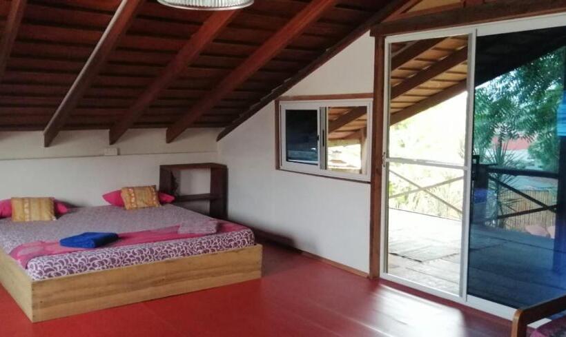 پانسیون Kokrobite Gardens Restaurant And Guest House