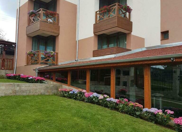 פנסיון Lakata Guest House
