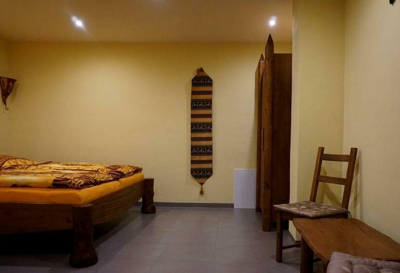 Пансион L&l Skaters Home