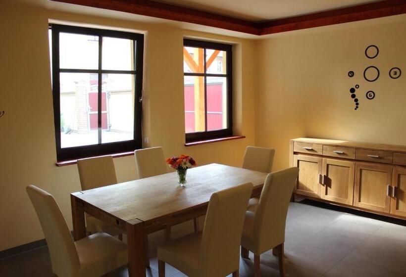 Пансион L&l Skaters Home