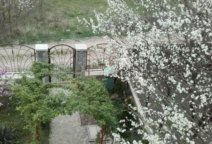 ペンション Lycorn