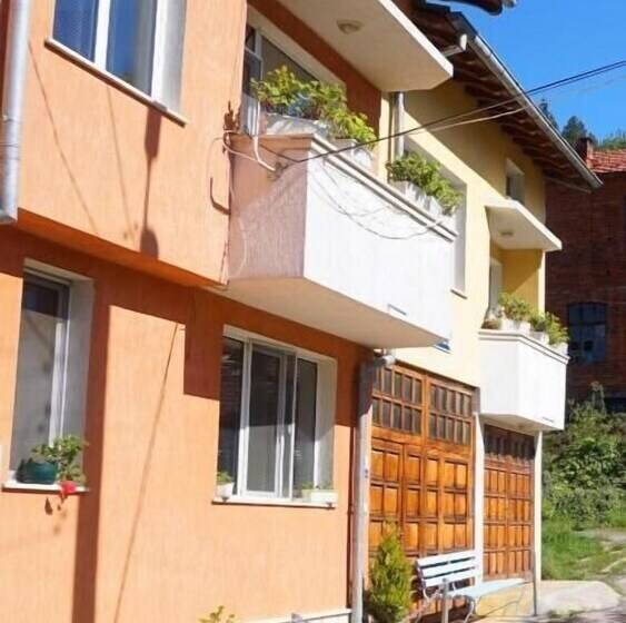 Пансион Pamir Guest House