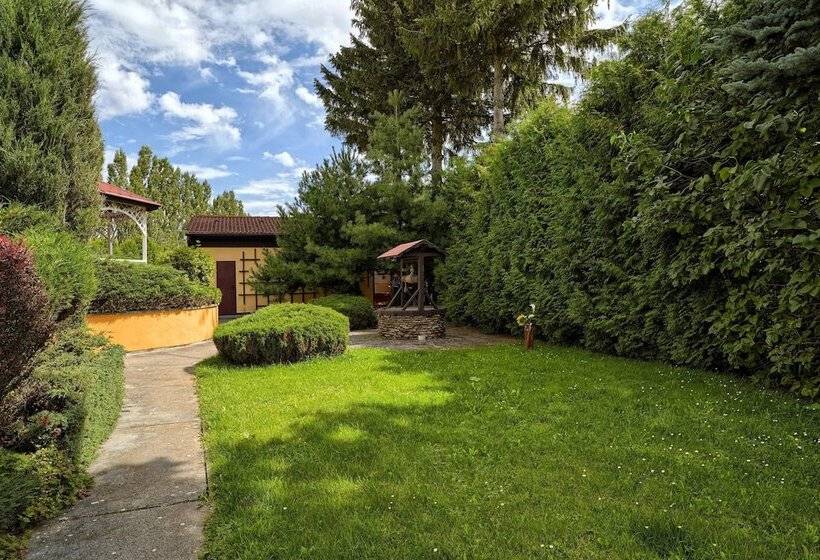 פנסיון Penzion Pod Zvonem