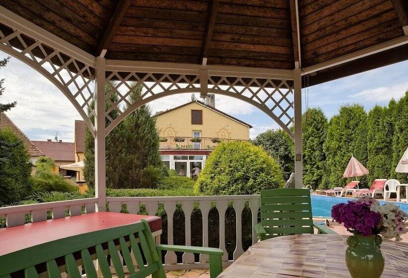 פנסיון Penzion Pod Zvonem