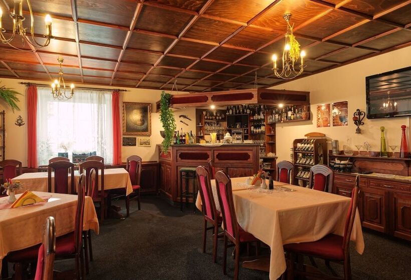 פנסיון Penzion Pod Zvonem