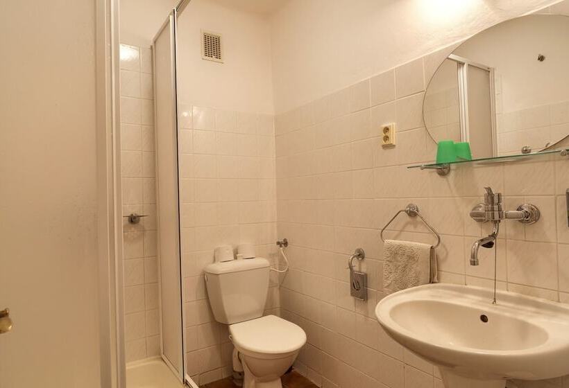 פנסיון Penzion Pod Zvonem